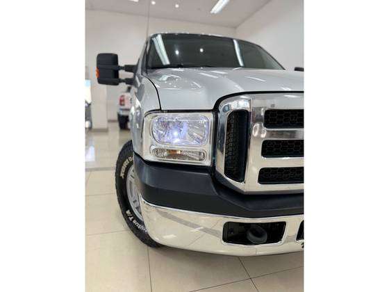FORD F-250 3.9 XLT 4X2 CS DIESEL 2P MANUAL